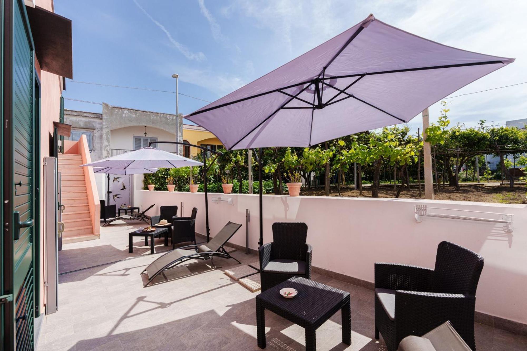Le Rondinelle Rooms Procida Buitenkant foto