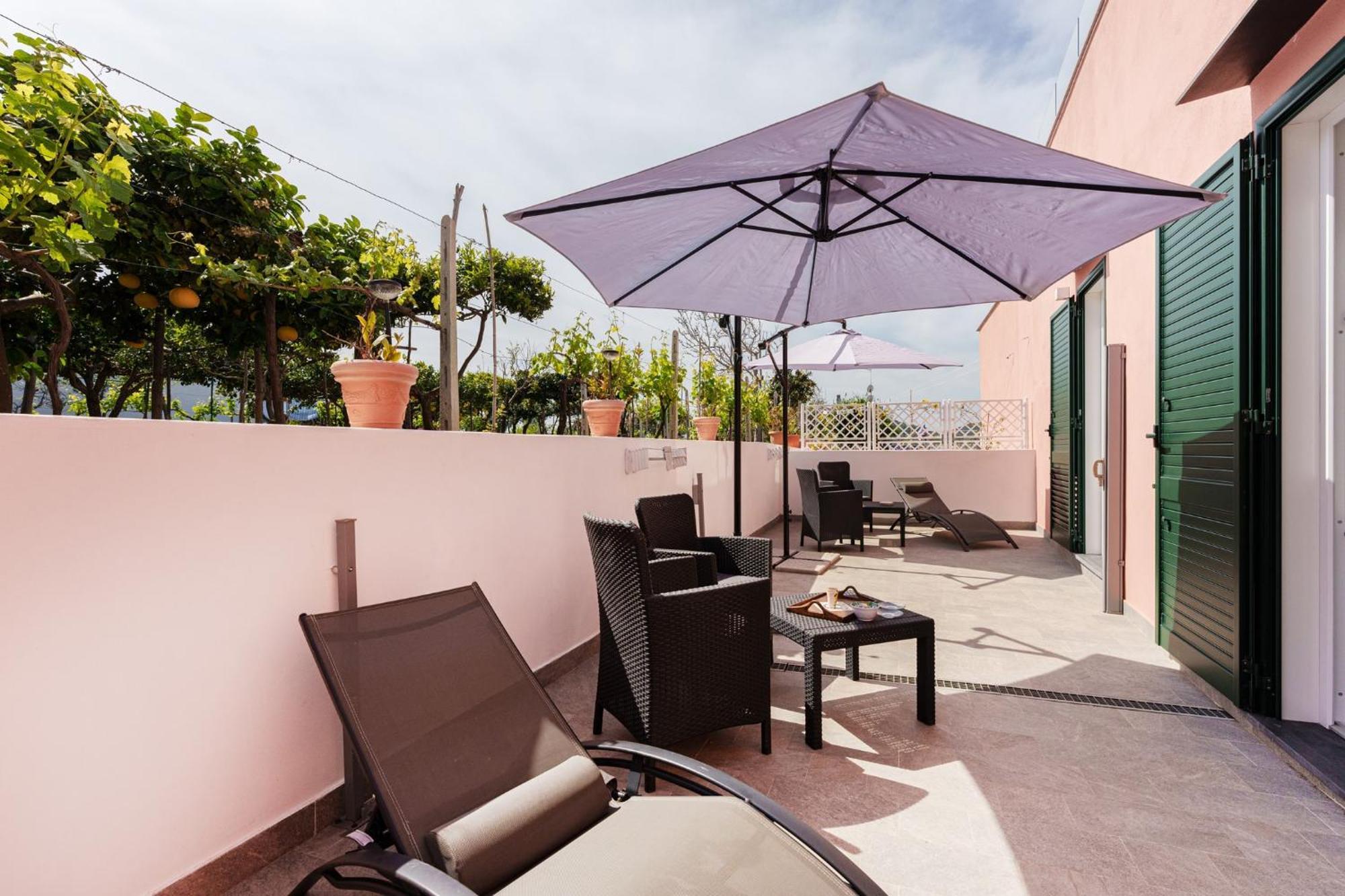 Le Rondinelle Rooms Procida Buitenkant foto