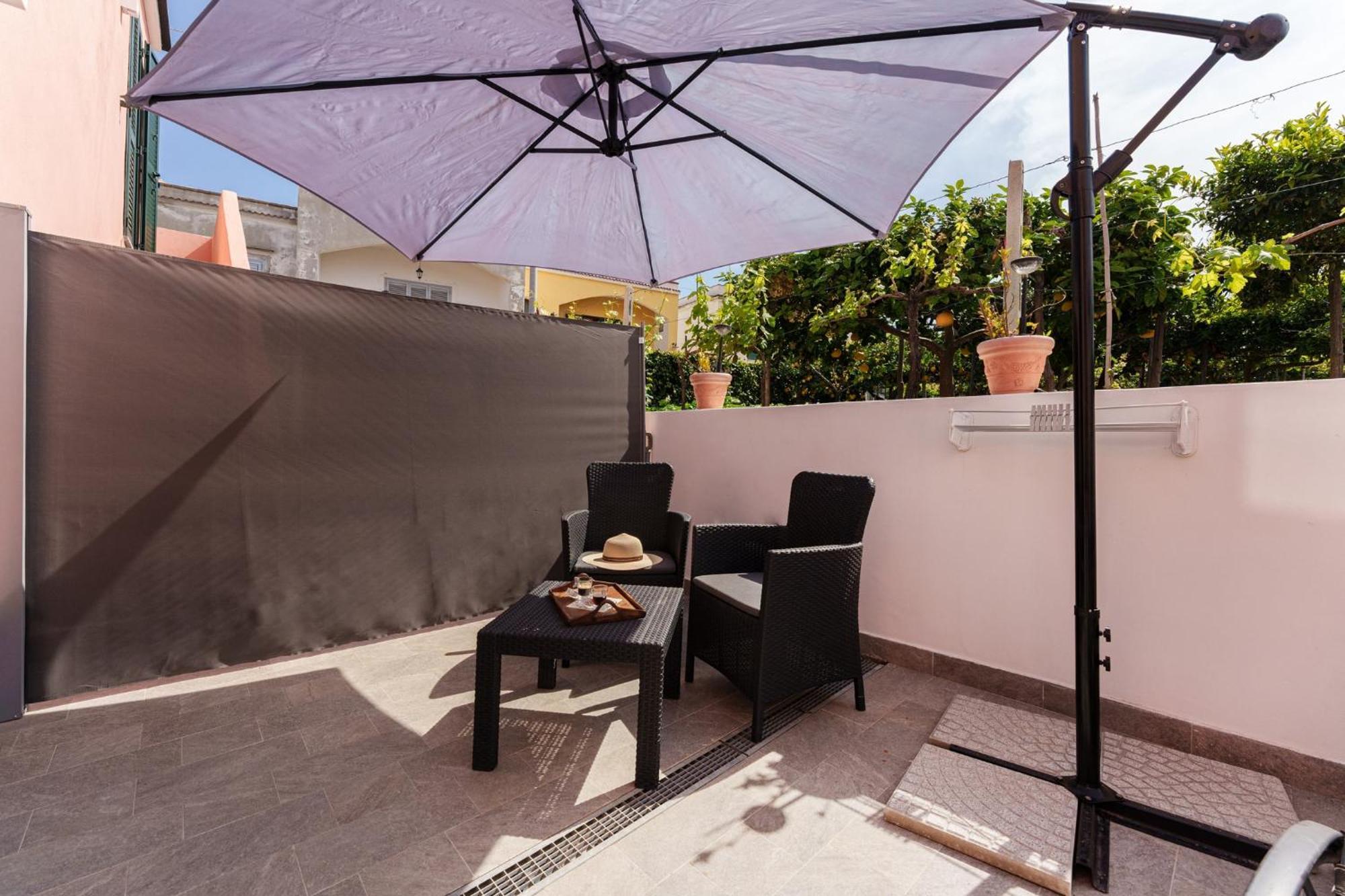 Le Rondinelle Rooms Procida Buitenkant foto