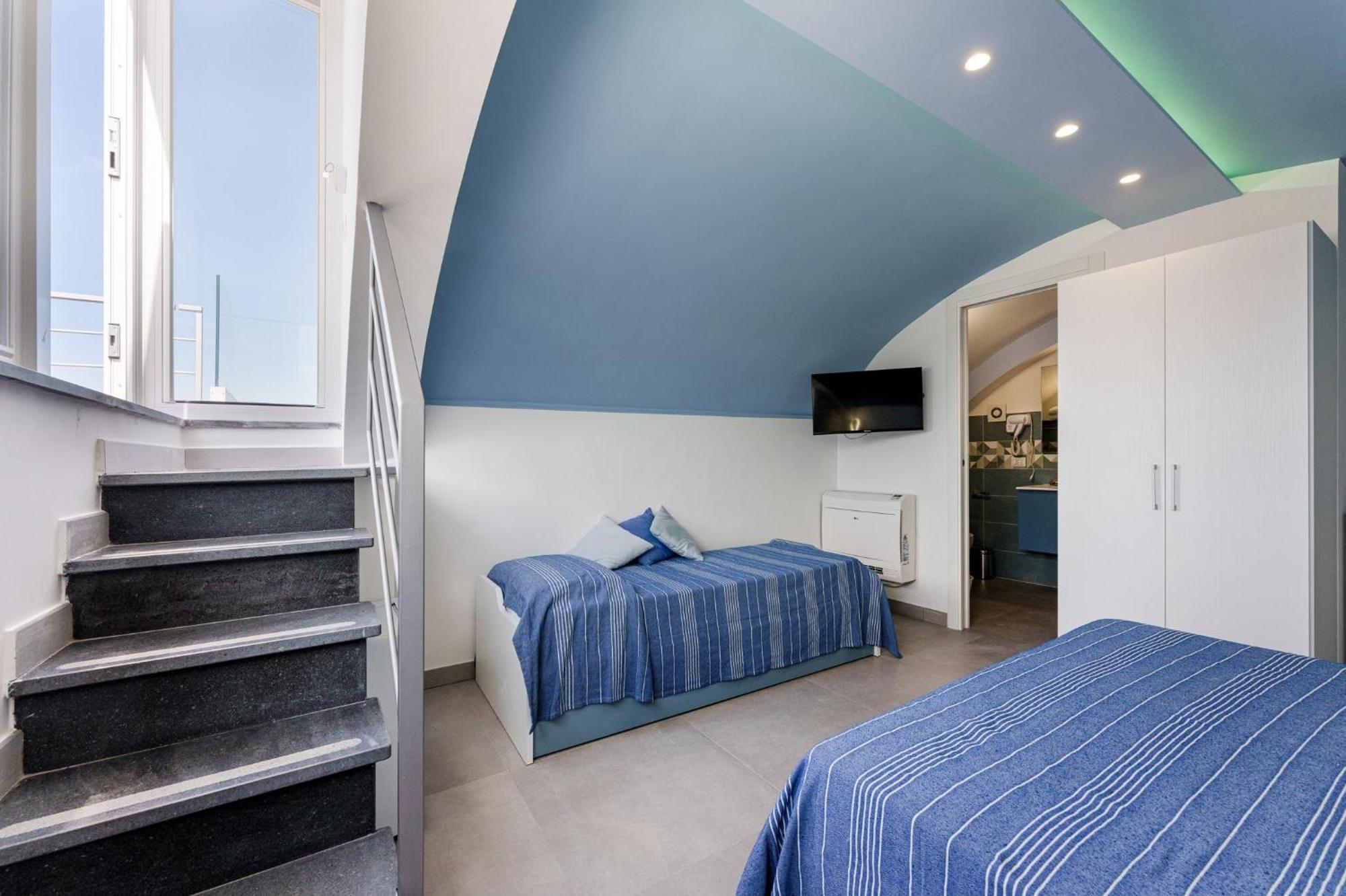 Le Rondinelle Rooms Procida Buitenkant foto