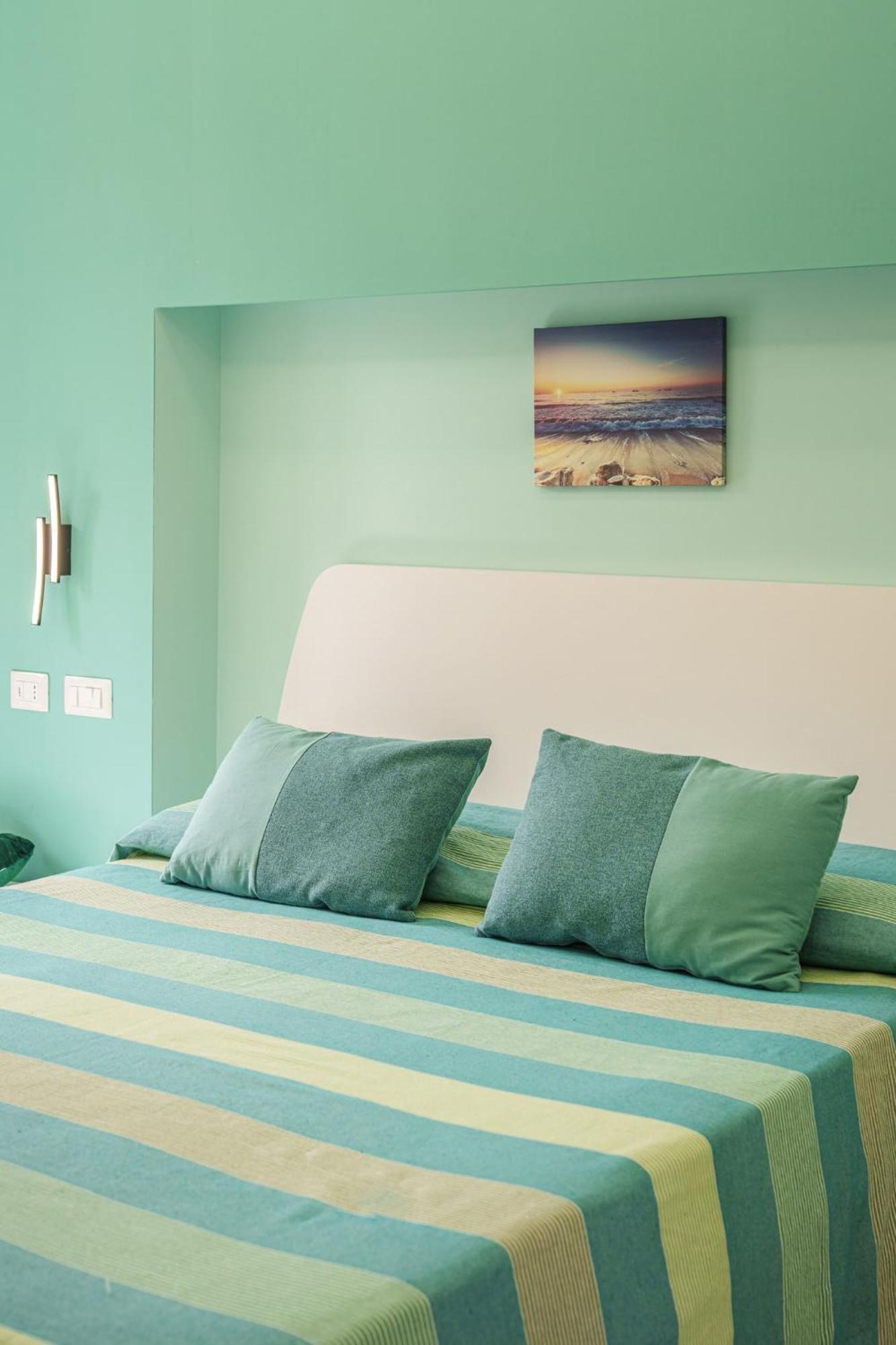 Le Rondinelle Rooms Procida Buitenkant foto