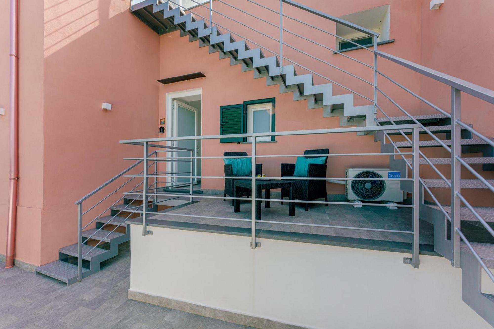 Le Rondinelle Rooms Procida Buitenkant foto