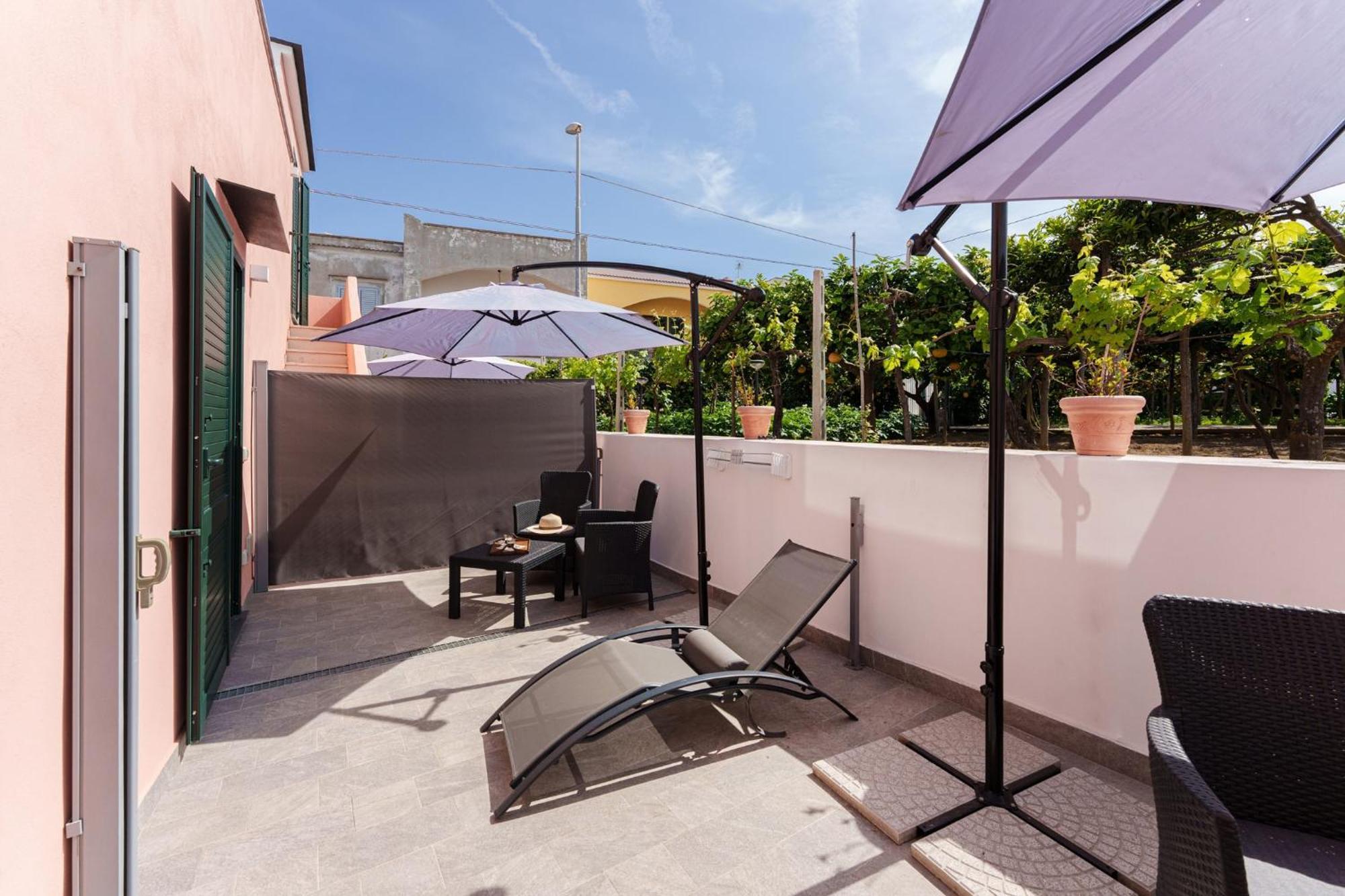 Le Rondinelle Rooms Procida Buitenkant foto